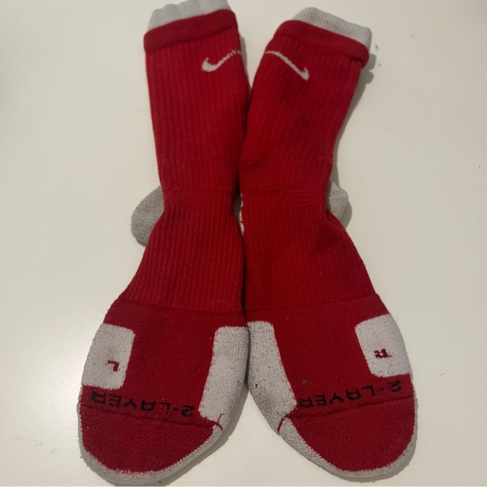 Nike elite 2 layer socks | red and white